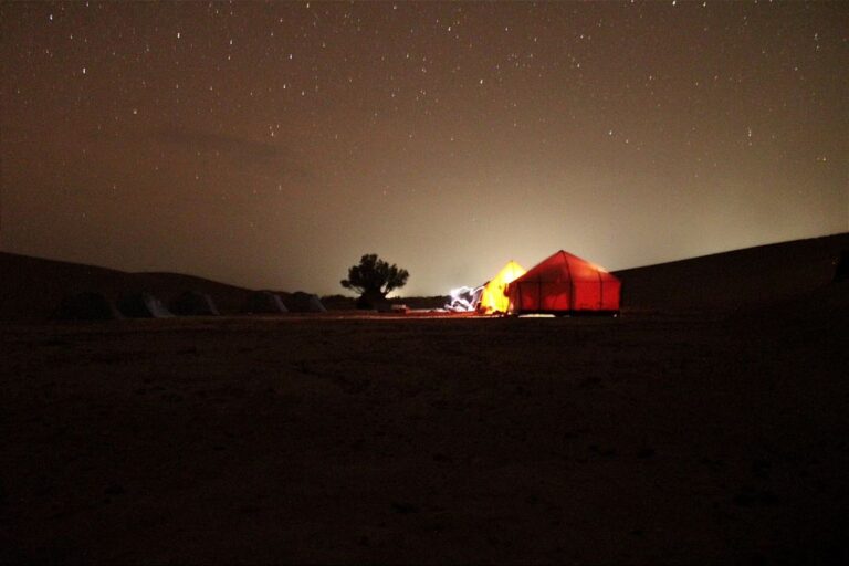 Camping under the stars in the Moroccan desert (5)